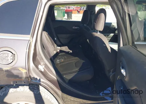 2016 Jeep Cherokee Latitude из США, поврежденный, VIN 1C4PJMCS2GW220134